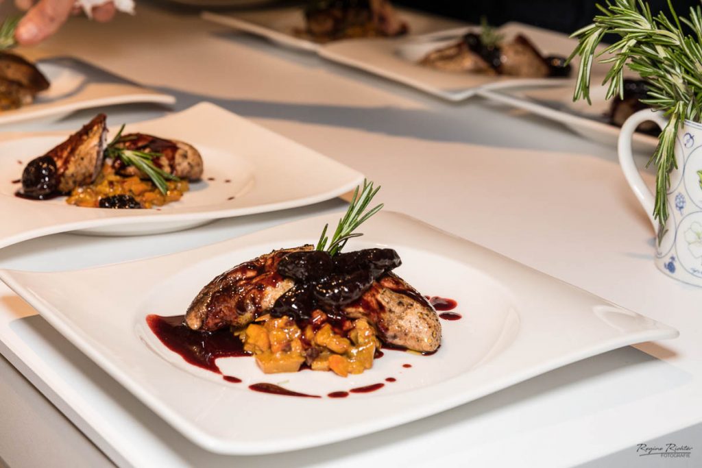 Wild & Dine.HGJ